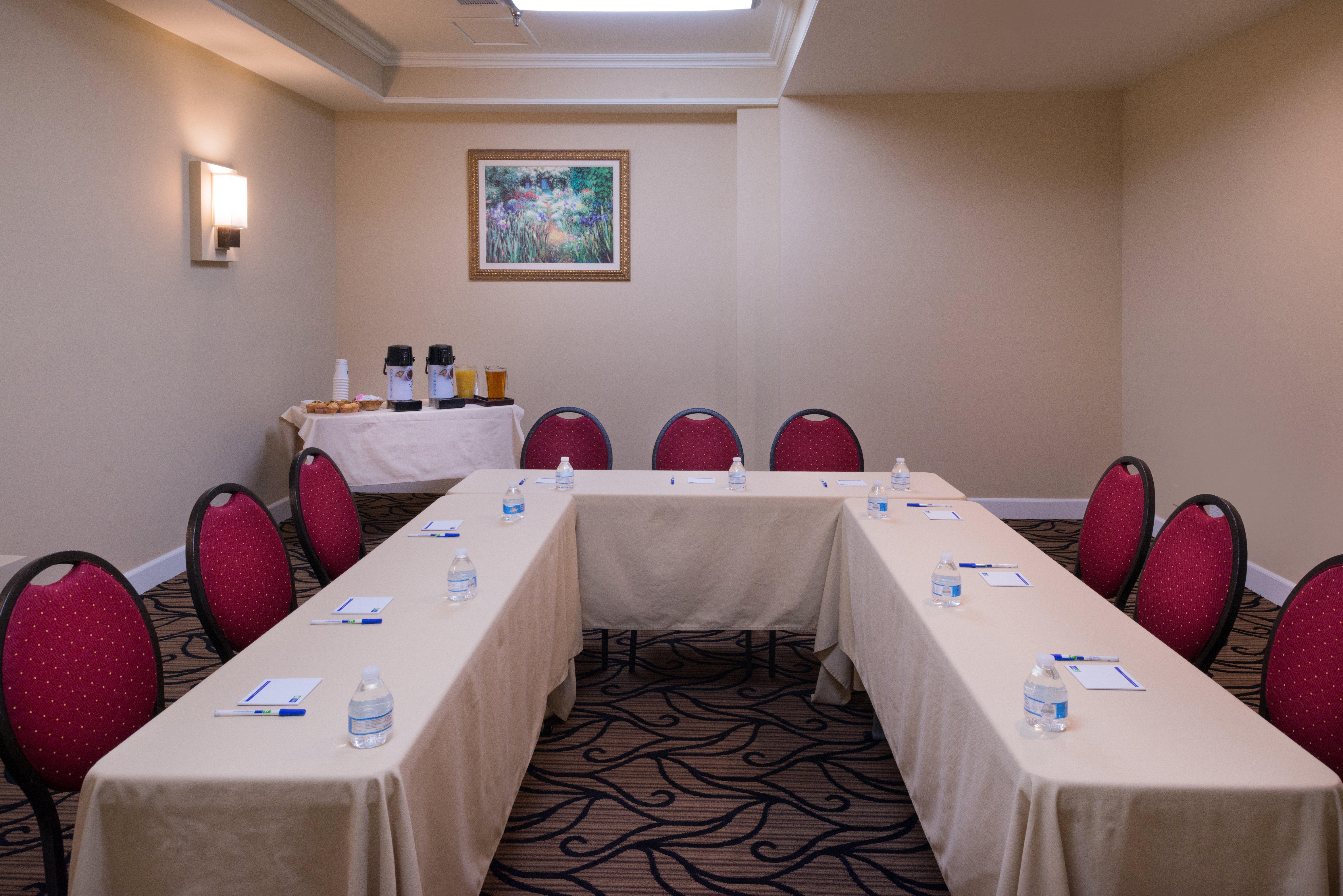 Holiday Inn Express & Suites Pasadena - Los Angeles By Ihg Exterior foto